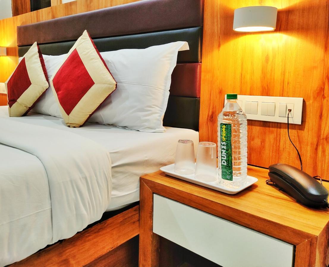 Gateway Suites Bombaj Exteriér fotografie